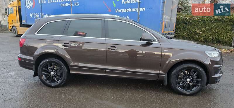 Внедорожник / Кроссовер Audi Q7 2013 в Тячеве
