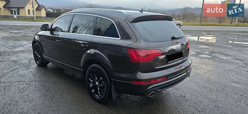 Внедорожник / Кроссовер Audi Q7 2013 в Тячеве