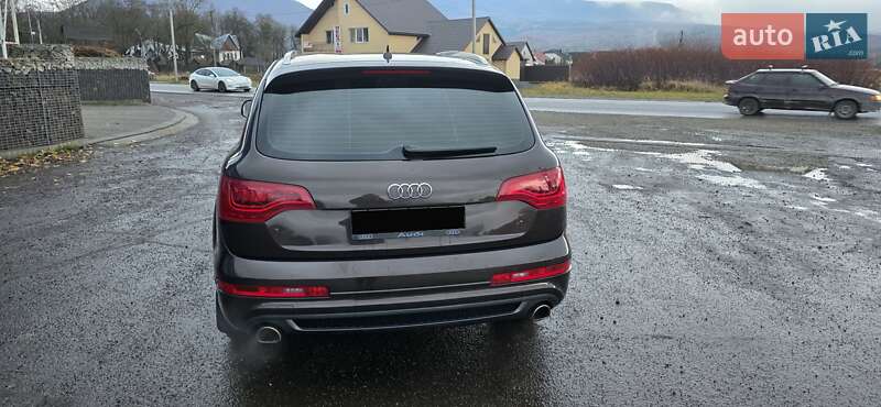 Внедорожник / Кроссовер Audi Q7 2013 в Тячеве