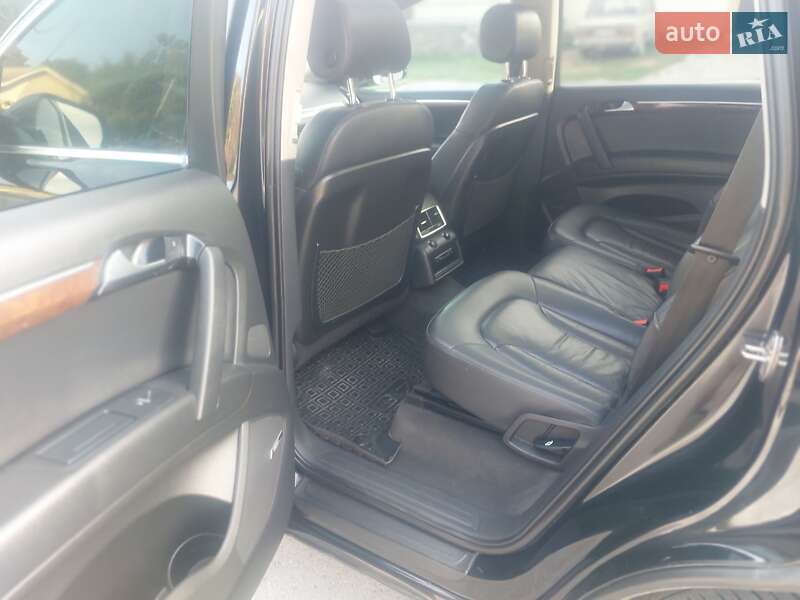 Внедорожник / Кроссовер Audi Q7 2012 в Смотриче