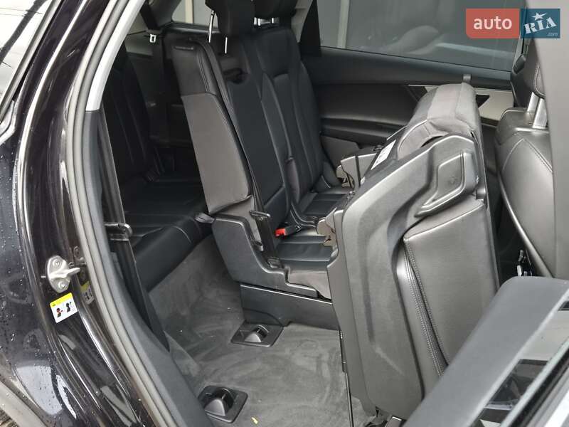 Внедорожник / Кроссовер Audi Q7 2018 в Киеве