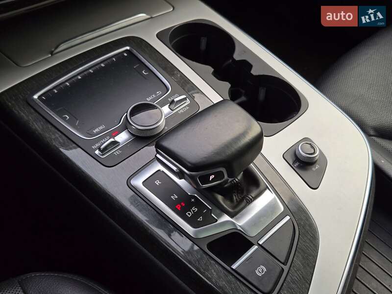 Внедорожник / Кроссовер Audi Q7 2018 в Киеве