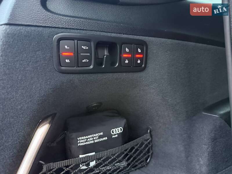 Внедорожник / Кроссовер Audi Q7 2017 в Ровно