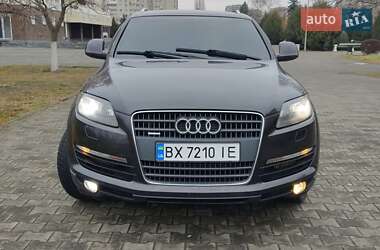 Внедорожник / Кроссовер Audi Q7 2006 в Нетешине