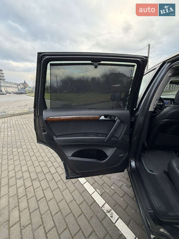 Внедорожник / Кроссовер Audi Q7 2015 в Львове