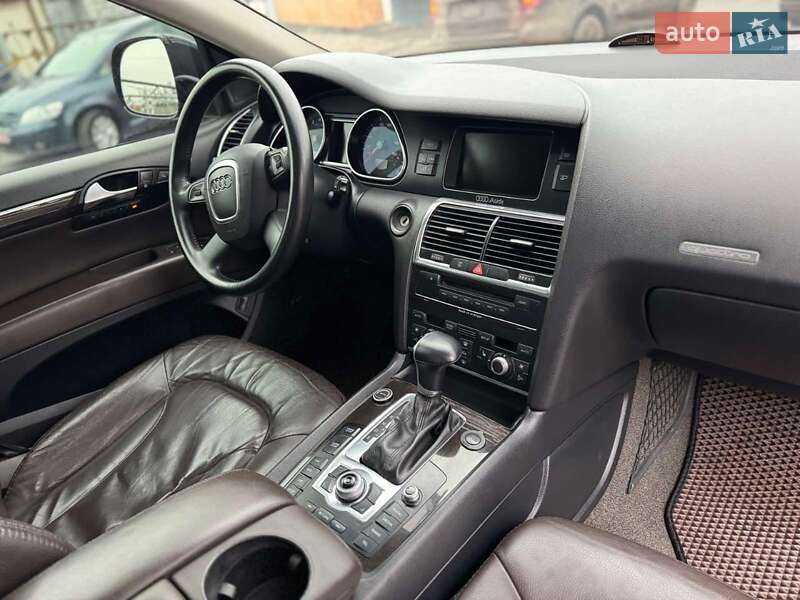 Внедорожник / Кроссовер Audi Q7 2007 в Николаеве