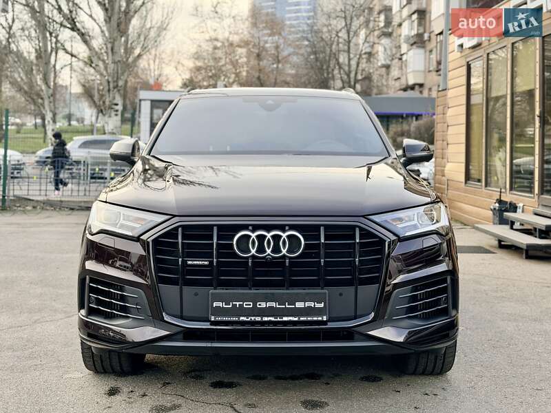 Внедорожник / Кроссовер Audi Q7 2022 в Киеве