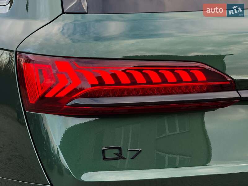 Внедорожник / Кроссовер Audi Q7 2021 в Луцке