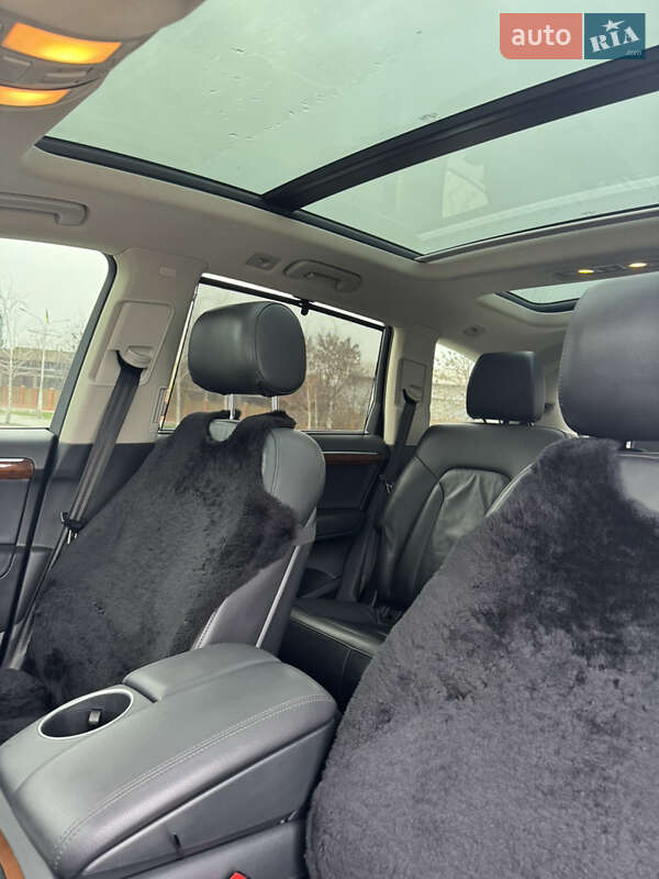 Внедорожник / Кроссовер Audi Q7 2015 в Измаиле