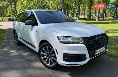 Внедорожник / Кроссовер Audi Q7 2018 в Киеве
