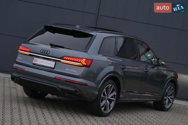 Внедорожник / Кроссовер Audi Q7 2020 в Тернополе