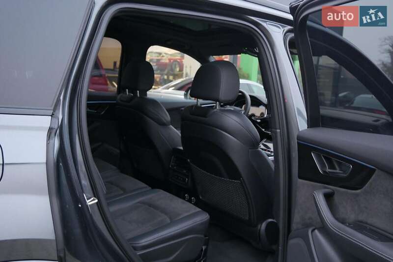 Внедорожник / Кроссовер Audi Q7 2020 в Тернополе