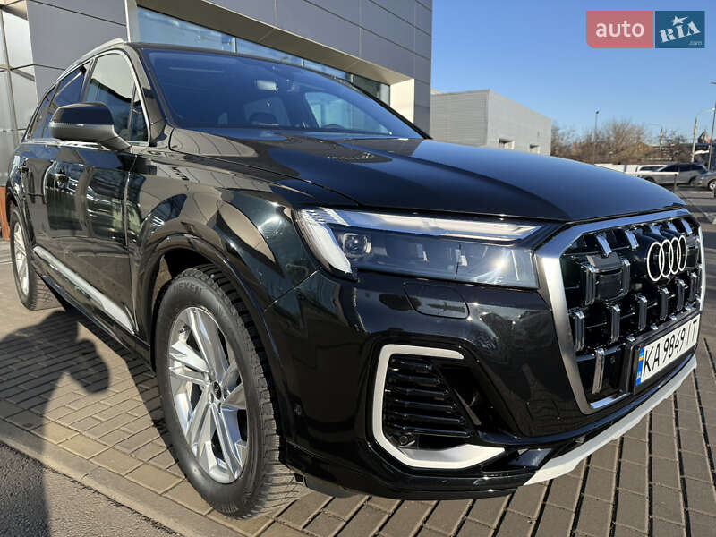 Внедорожник / Кроссовер Audi Q7 2022 в Харькове