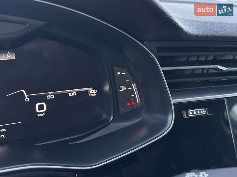 Внедорожник / Кроссовер Audi Q7 2021 в Полтаве