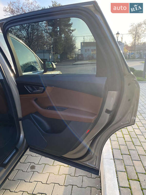 Позашляховик / Кросовер Audi Q7 2016 в Ізмаїлі фото 14 Позашляховик / Кросовер Audi Q7 2016 в Ізмаїлі