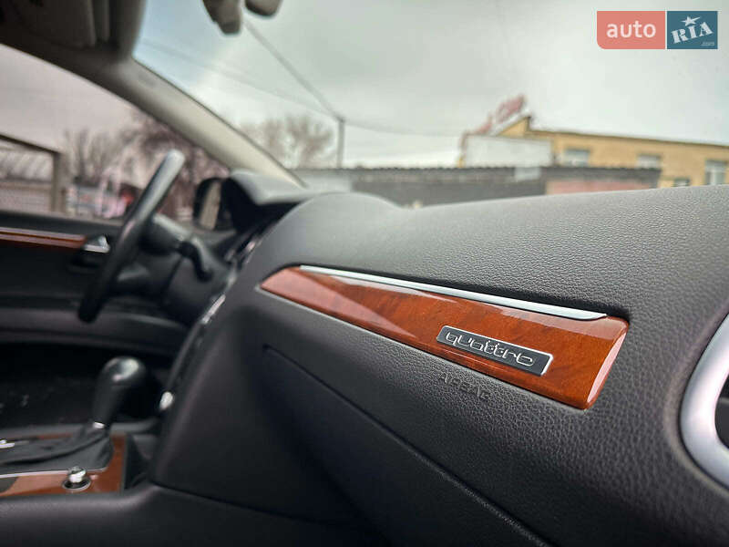 Внедорожник / Кроссовер Audi Q7 2010 в Запорожье