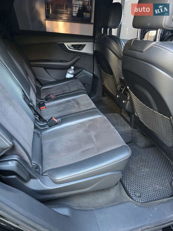 Внедорожник / Кроссовер Audi Q7 2016 в Киеве фото 20 Внедорожник / Кроссовер Audi Q7 2016 в Киеве