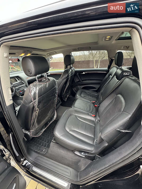Позашляховик / Кросовер Audi Q7 2012 в Чернівцях