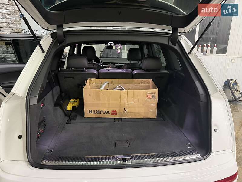 Внедорожник / Кроссовер Audi Q7 2017 в Черновцах фото 13 Внедорожник / Кроссовер Audi Q7 2017 в Черновцах