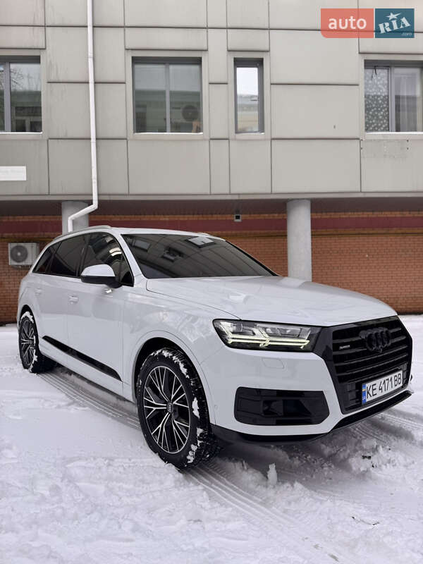 2018 Audi Q7, VIN WA1LAAF79KD021391:plate — фото 1 (autoria)