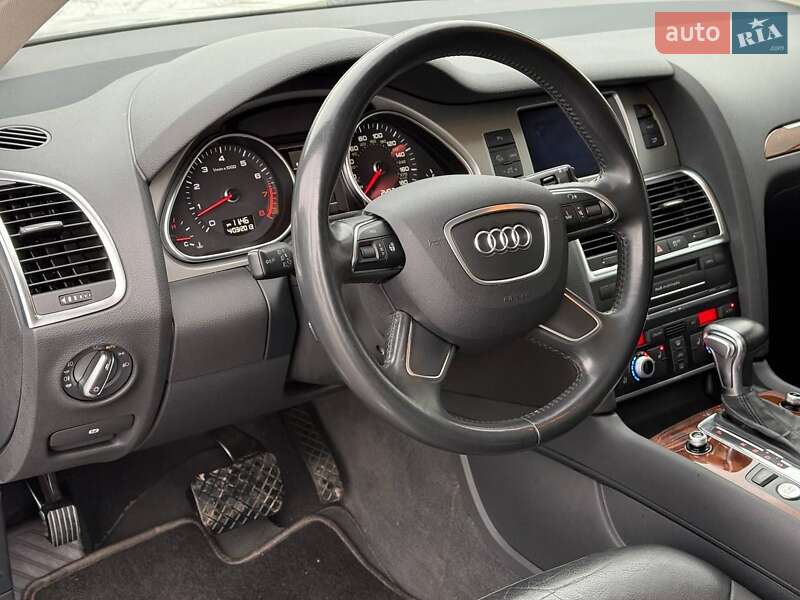 Позашляховик / Кросовер Audi Q7 2015 в Києві фото 30 Позашляховик / Кросовер Audi Q7 2015 в Києві