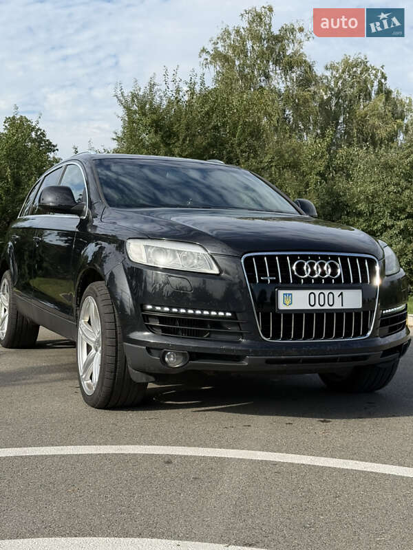 Позашляховик / Кросовер Audi Q7 2007 в Краматорську