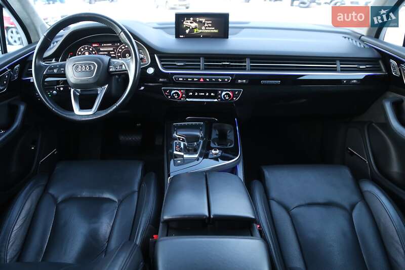 Позашляховик / Кросовер Audi Q7 2018 в Києві фото 15 Позашляховик / Кросовер Audi Q7 2018 в Києві