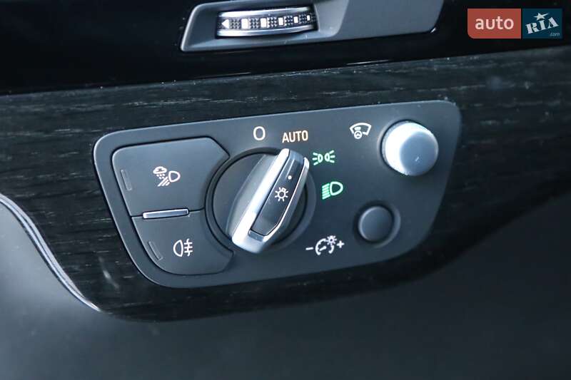 Позашляховик / Кросовер Audi Q7 2018 в Києві фото 23 Позашляховик / Кросовер Audi Q7 2018 в Києві