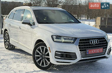 Позашляховик / Кросовер Audi Q7 2017 в Кам'янському