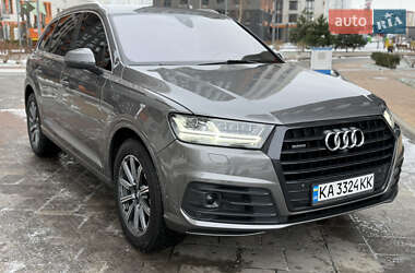Внедорожник / Кроссовер Audi Q7 2016 в Киеве
