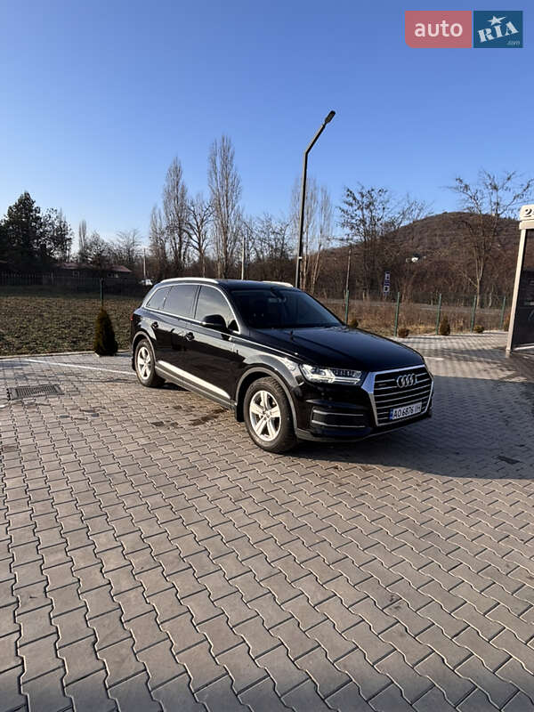 Внедорожник / Кроссовер Audi Q7 2015 в Виноградове