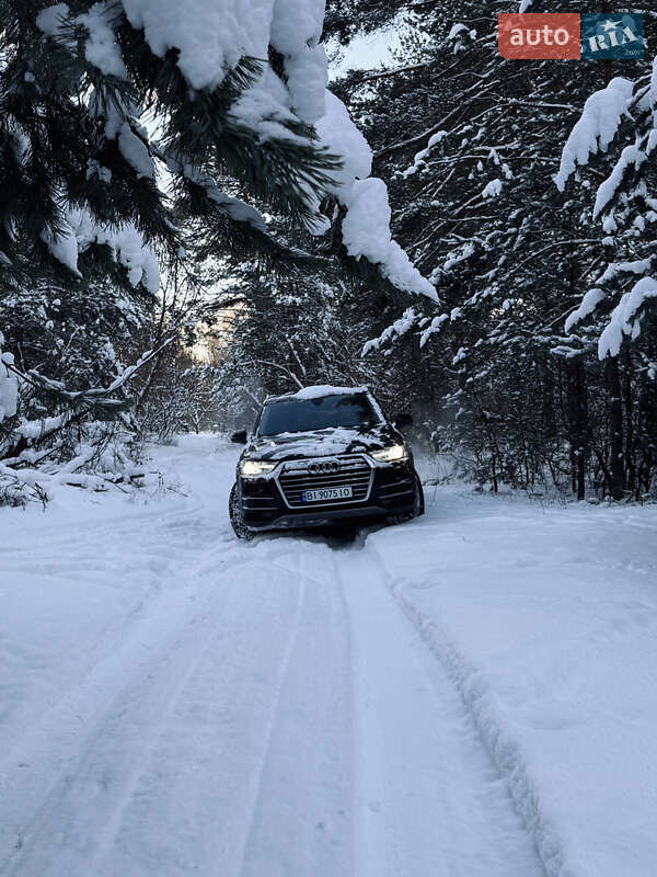 Внедорожник / Кроссовер Audi Q7 2018 в Горишних Плавнях