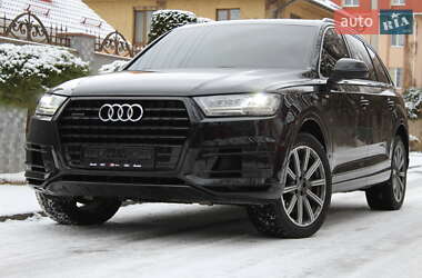 Позашляховик / Кросовер Audi Q7 2018 в Рівному