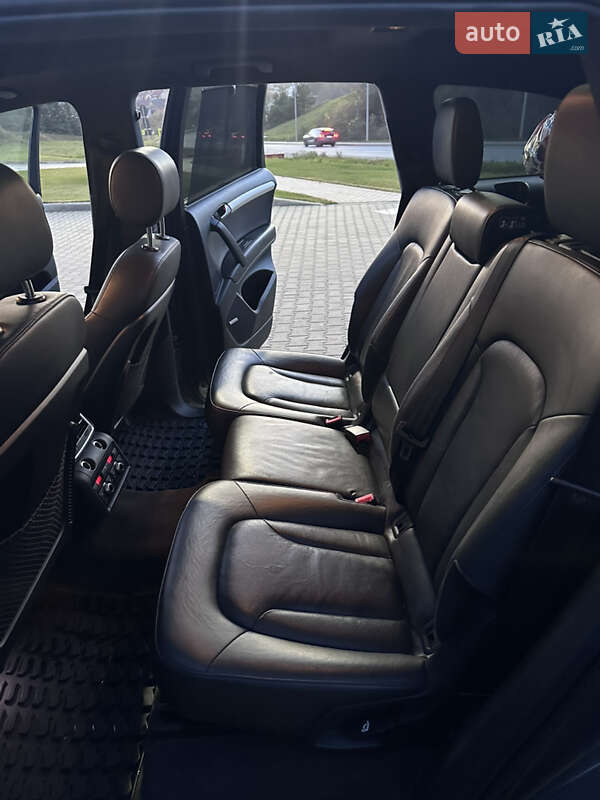 Позашляховик / Кросовер Audi Q7 2011 в Тернополі