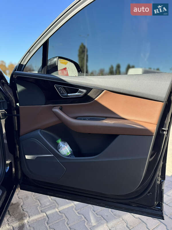 Позашляховик / Кросовер Audi Q7 2017 в Полтаві фото 6 Позашляховик / Кросовер Audi Q7 2017 в Полтаві