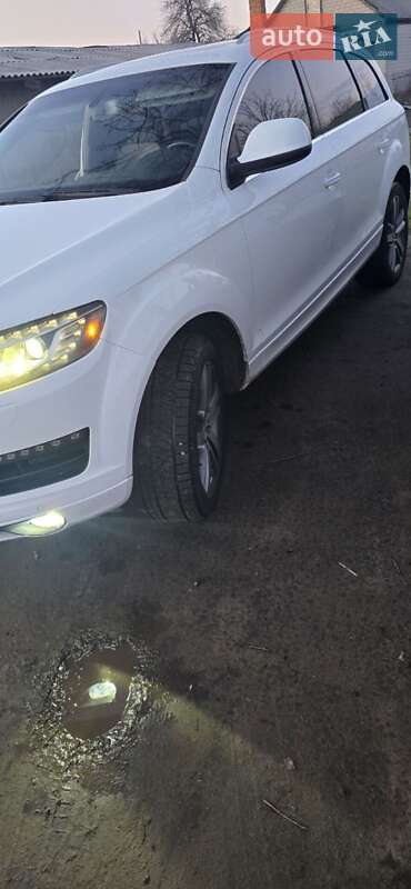 Позашляховик / Кросовер Audi Q7 2011 в Дніпрі