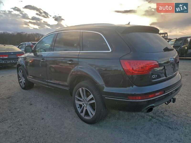 Позашляховик / Кросовер Audi Q7 2015 в Львові