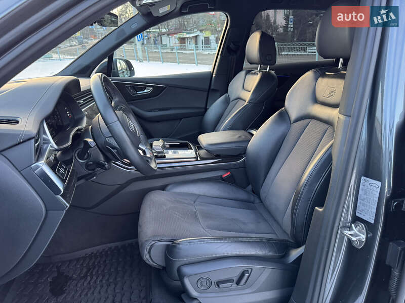 Внедорожник / Кроссовер Audi Q7 2023 в Хмельницком