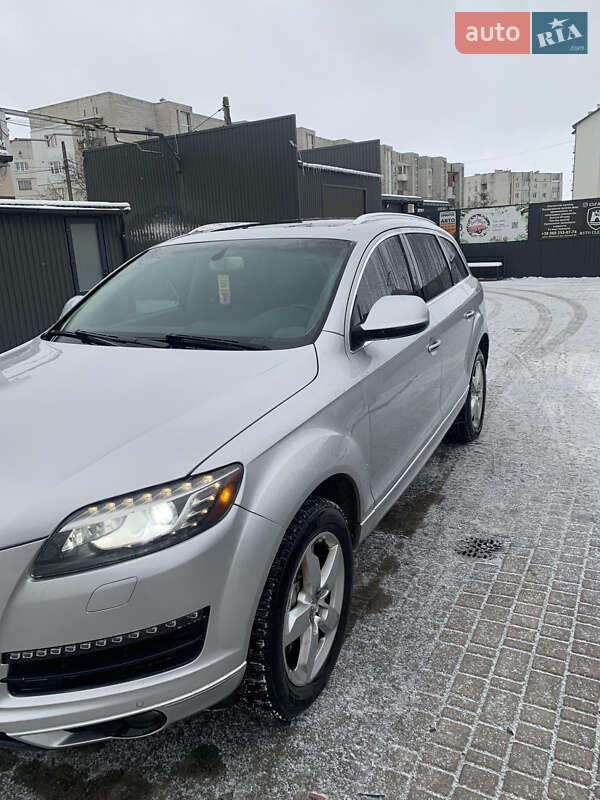 Позашляховик / Кросовер Audi Q7 2015 в Львові