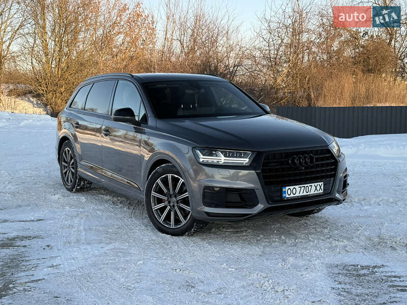 Позашляховик / Кросовер Audi Q7 2017 в Бердичеві
