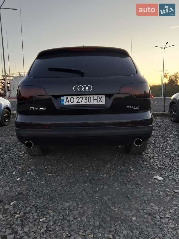 Позашляховик / Кросовер Audi Q7 2007 в Чопі