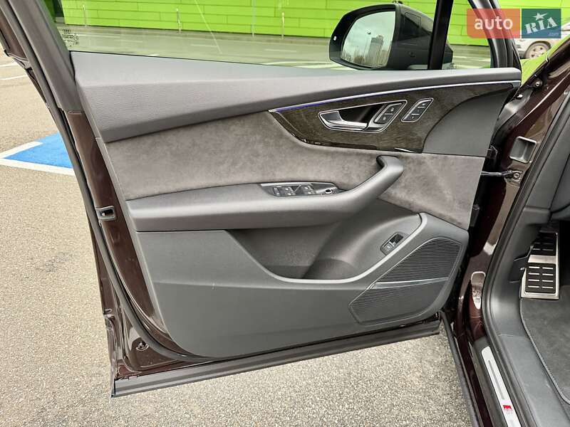 Внедорожник / Кроссовер Audi Q7 2022 в Киеве фото 37 Внедорожник / Кроссовер Audi Q7 2022 в Киеве