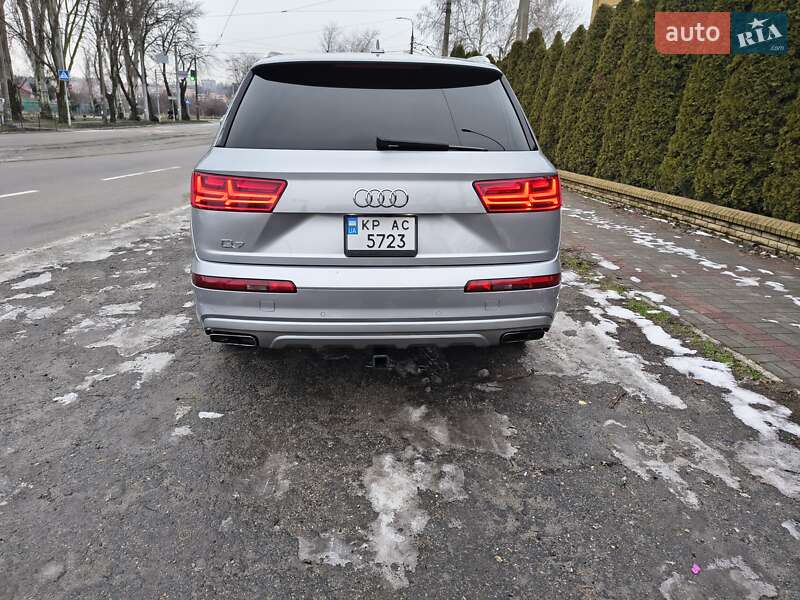 Позашляховик / Кросовер Audi Q7 2018 в Запоріжжі