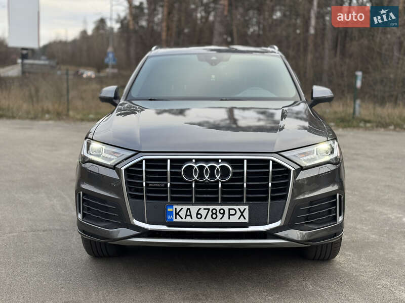 Внедорожник / Кроссовер Audi Q7 2020 в Киеве