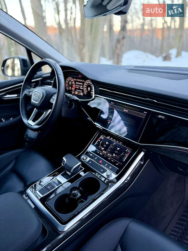 Внедорожник / Кроссовер Audi Q7 2020 в Львове
