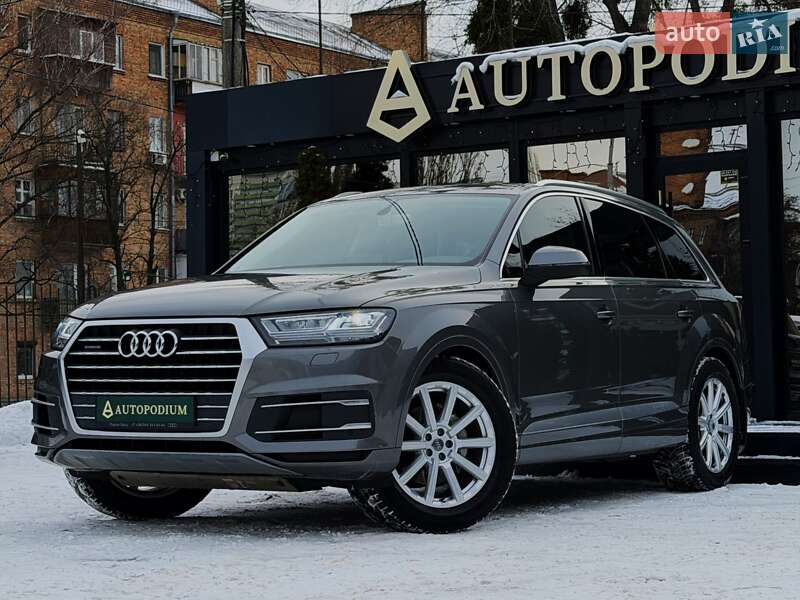 Внедорожник / Кроссовер Audi Q7 2015 в Киеве