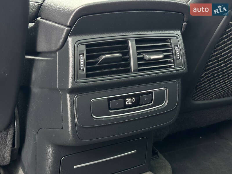 Позашляховик / Кросовер Audi Q7 2017 в Києві