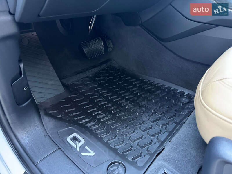 Позашляховик / Кросовер Audi Q7 2021 в Львові фото 50 Позашляховик / Кросовер Audi Q7 2021 в Львові