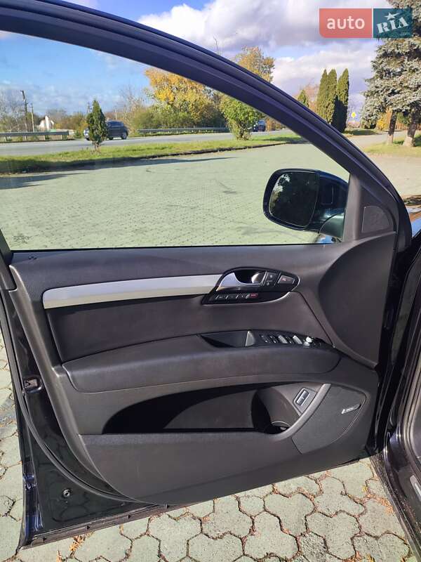 Позашляховик / Кросовер Audi Q7 2010 в Дубні фото 16 Позашляховик / Кросовер Audi Q7 2010 в Дубні