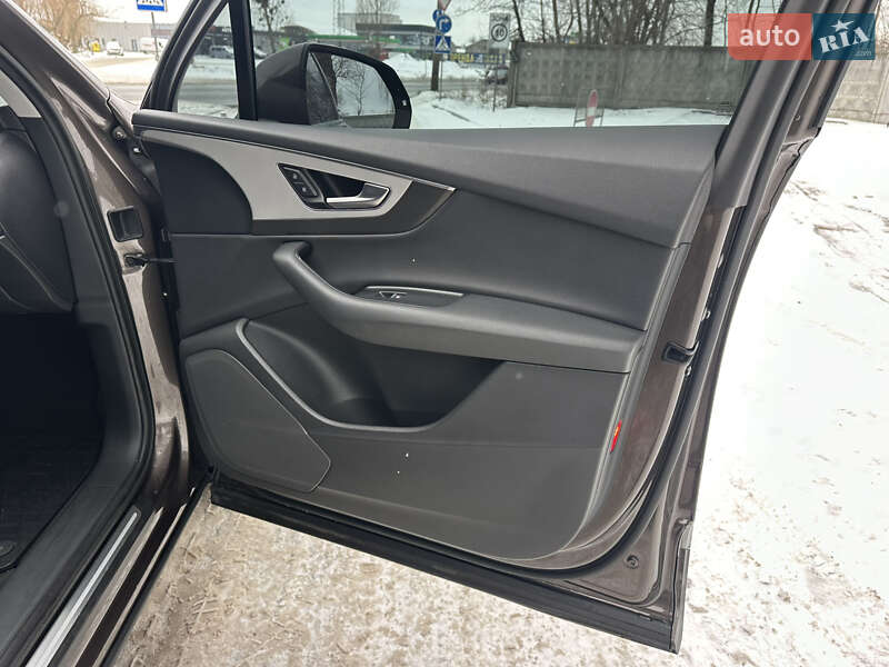 Позашляховик / Кросовер Audi Q7 2017 в Львові фото 87 Позашляховик / Кросовер Audi Q7 2017 в Львові